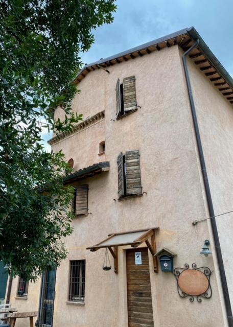 Chateaux De Pep Spoleto Esterno foto
